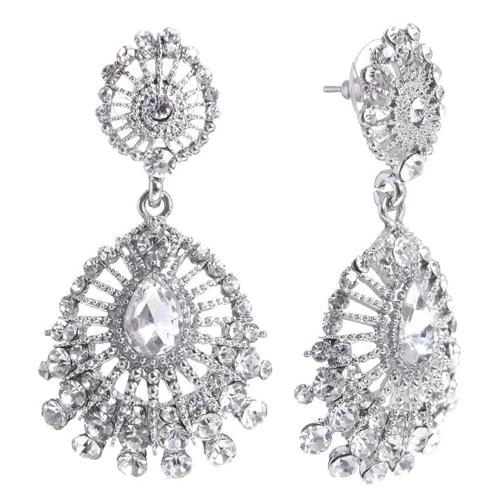 Серьги висячие со стразами "Капля" шик, цвет белый в серебре