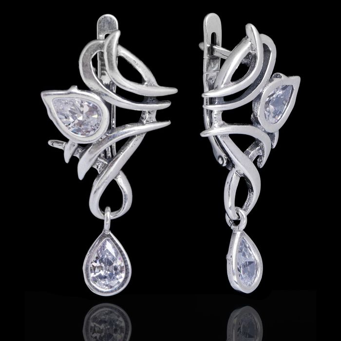 Серьги "Виджая", цвет белый в чернёном серебре