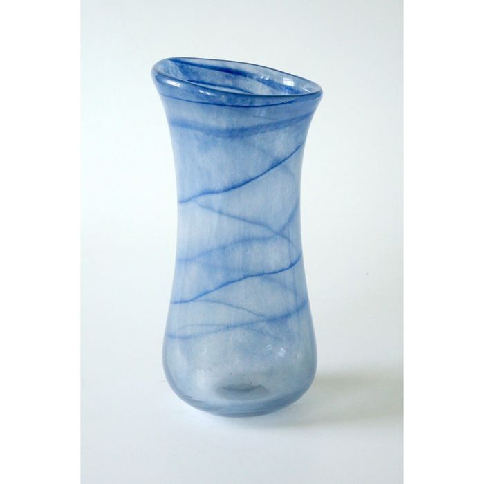 Декоративная гутная ваза "Ялокша"