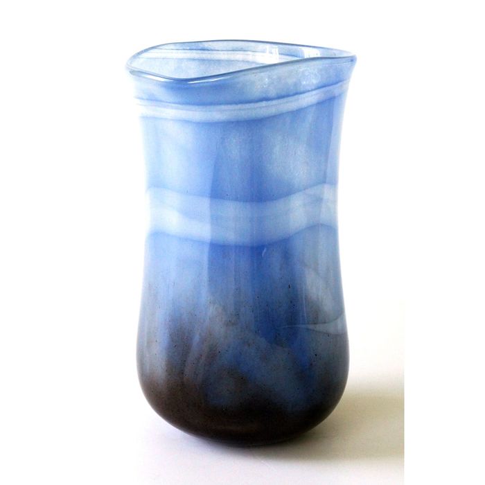 Декоративная гутная ваза "Харалуг"