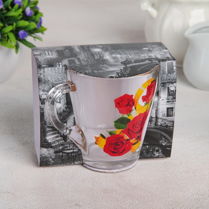 Кружка 250 мл "8 марта", рисунок МИКС, в подарочной упаковке