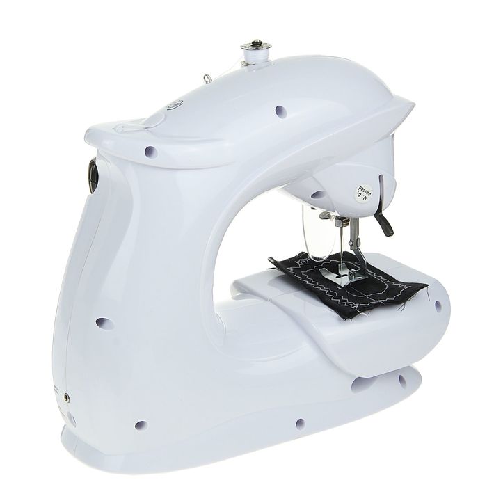 Швейная машина VLK Napoli 2300, 7 видов строчки, LED-подсветка, прямой и обратный ход