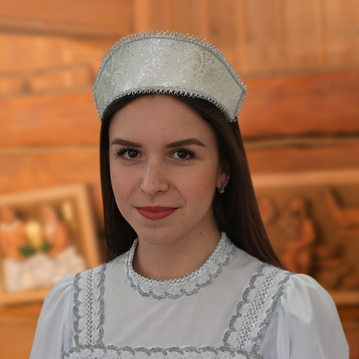 Кокошник "Радость" белая парча