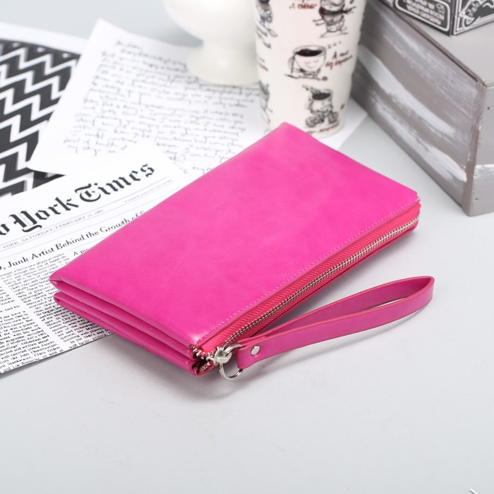 Клатч женский на молнии, 3 отдела, наружный карман, с ручкой, цвет малиновый