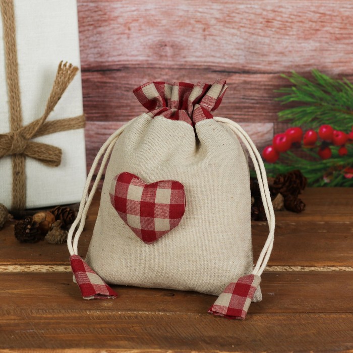 Подарочная сумочка "Сердечко" цвета МИКС