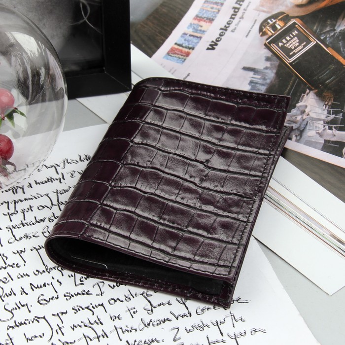 Обложка для паспорта, черника крокодил