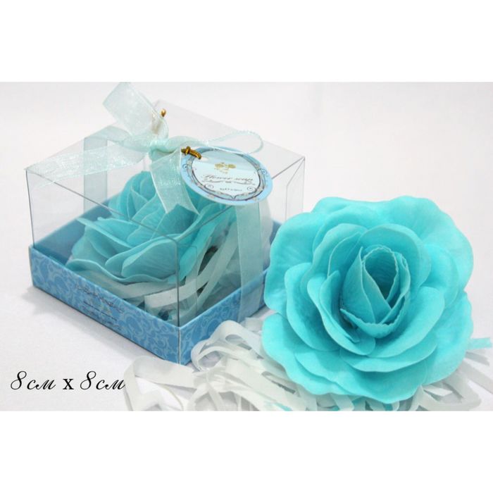 Мыло декоративное в подарочной упаковке, цветок, цвет голубой