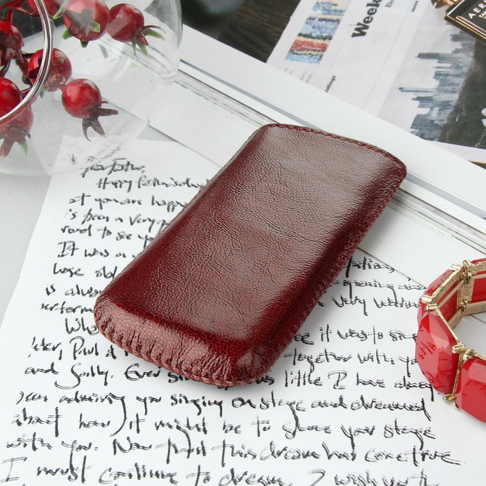 Чехол Time для телефона, с ремешком, размер 23, 47x115x12 мм, цвет рубиновый