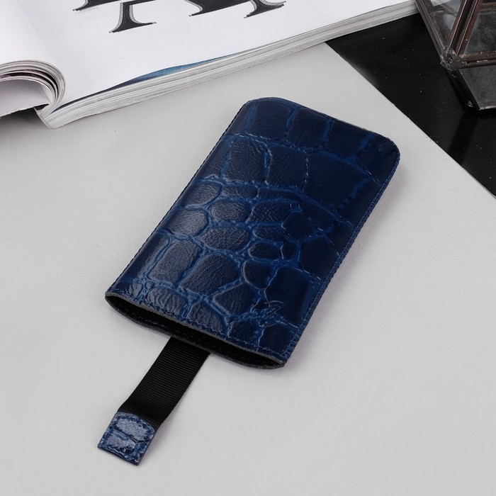 Чехол Time для телефона, с ремешком, размер 33, 66x126x10 мм, крокодил, цвет синий
