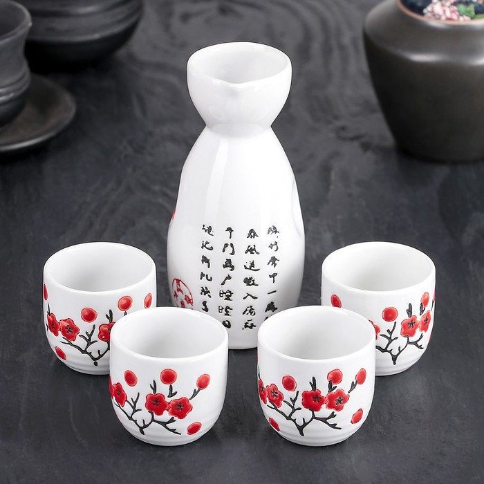 Набор для сакэ "Сакура на белом", кувшин 150 мл, 4 стакана 40 мл