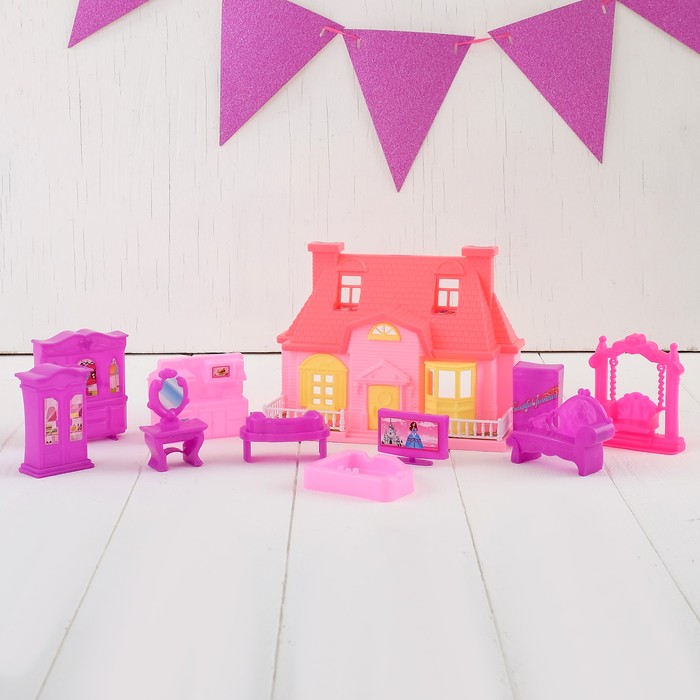 Дом для кукол с мебелью