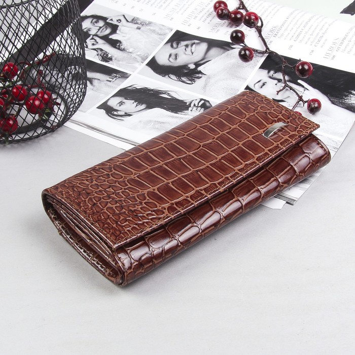 Кошелёк женский на кнопке, 2 отдела, цвет коричневый