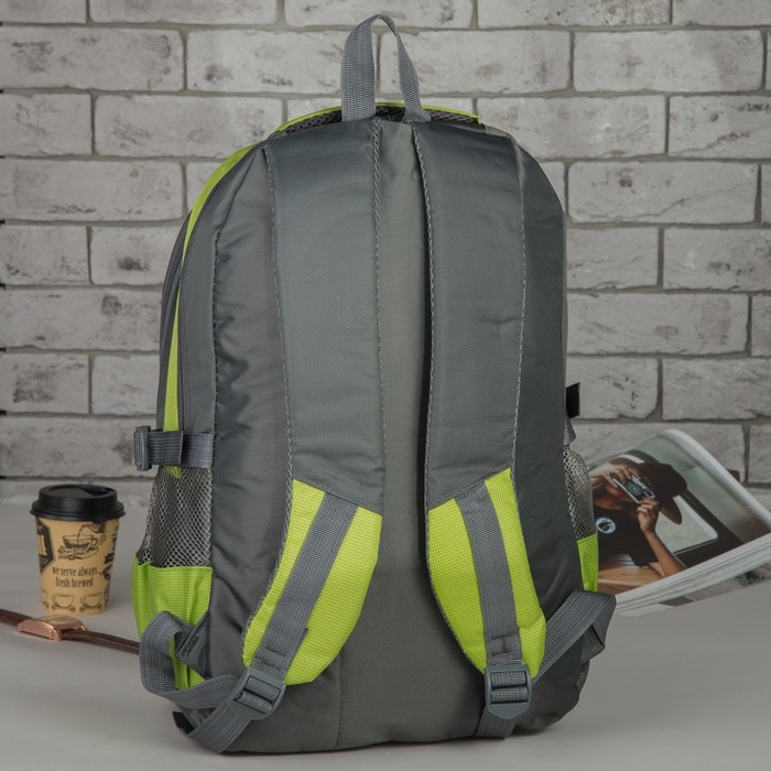 Рюкзак молодёжный "Классика", отдел на молнии, 4 наружных кармана, 2 боковые сетки, с пеналом, цвет серый/зелёный