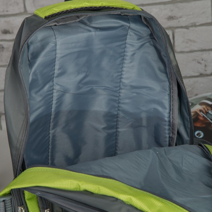 Рюкзак молодёжный "Классика", отдел на молнии, 4 наружных кармана, 2 боковые сетки, с пеналом, цвет серый/зелёный