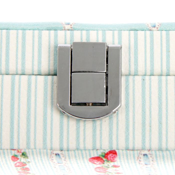 Шкатулка кожзам для украшений "Сладкая клубничка" 5х10х15 см