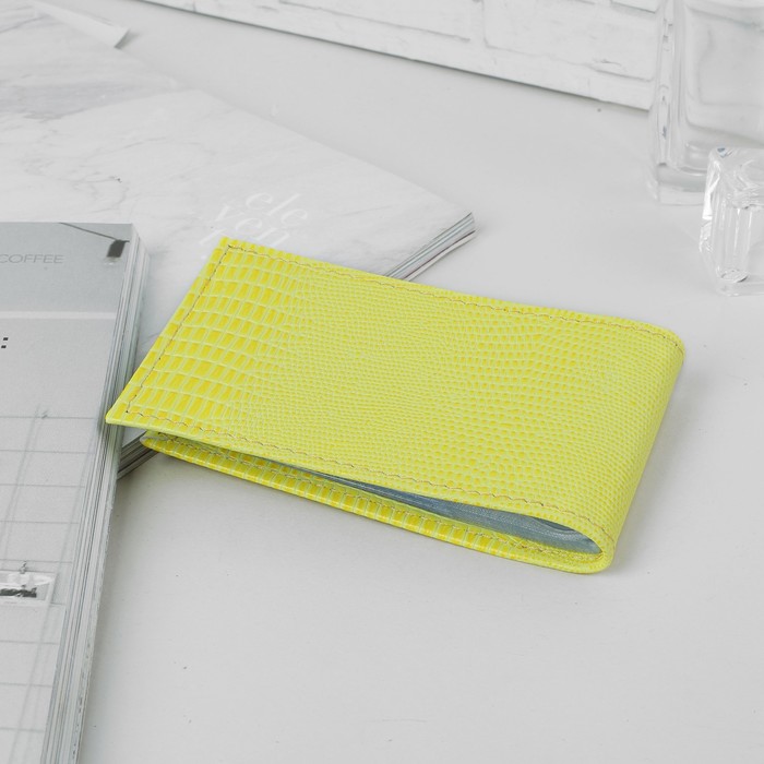 Визитница, 1 ряд, 18 листов, цвет жёлтый