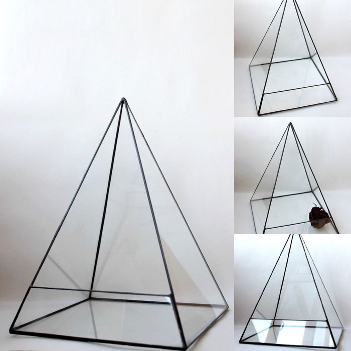 Флорариум "Египетская пирамида" грань 20 см