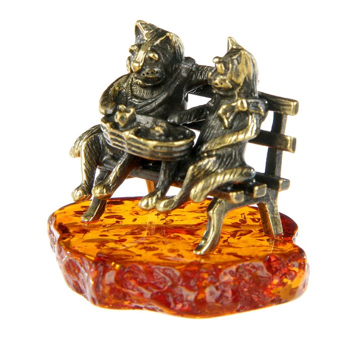 Сувенир из латуни и янтаря "Коты пара с котятами" 6х4 см