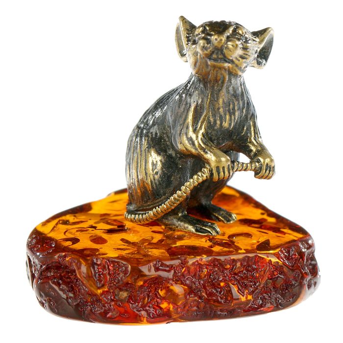 Сувенир из латуни и янтаря "Мышонок Трусишка"