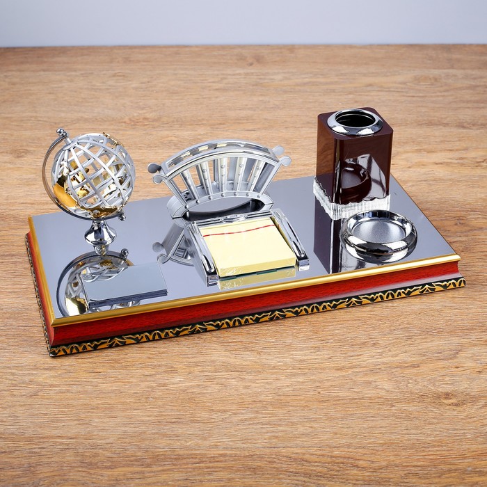 Набор настольный: глобус, визитница, блок для бумаги, подставка для ручек, лоток для скрепок