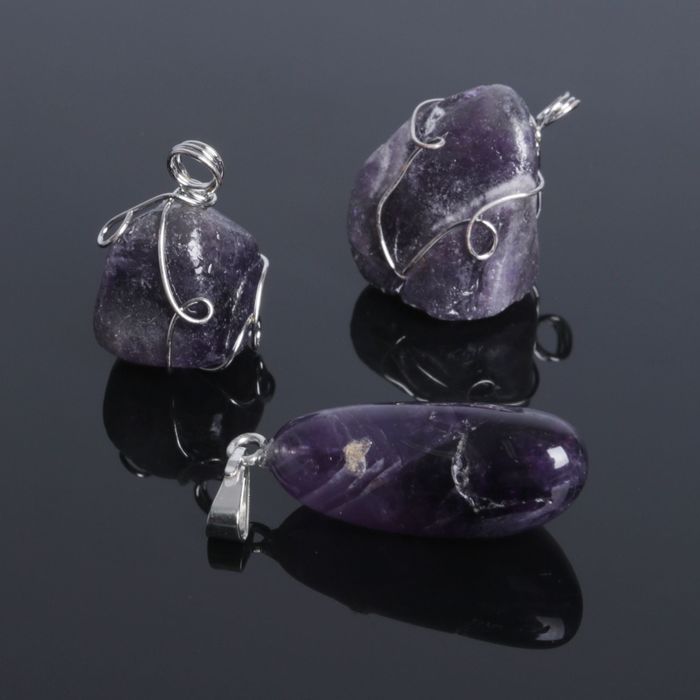 Подвеска в металлической окантовке "Аметист"