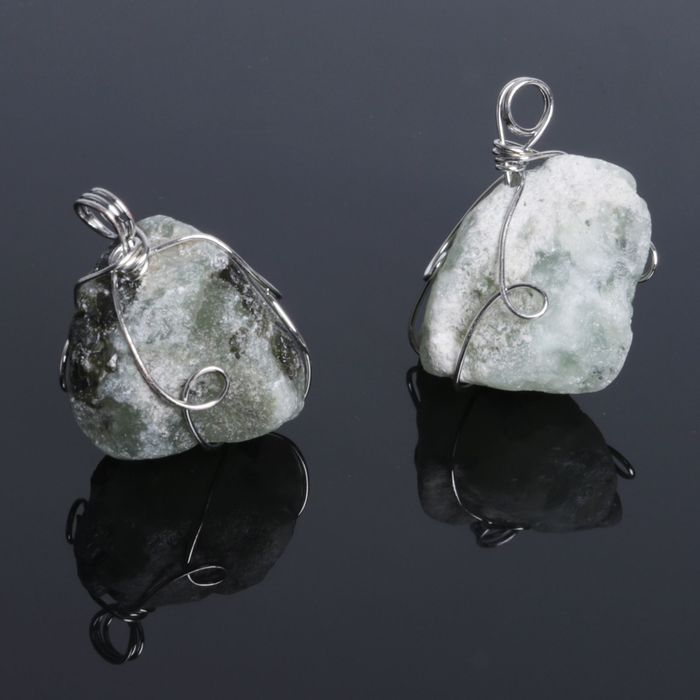 Подвеска в металлической окантовке "Пренит", форма МИКС