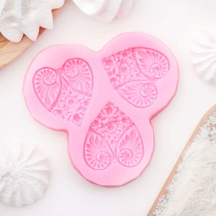 Молд 10х10х1 см "Сердечные дела"