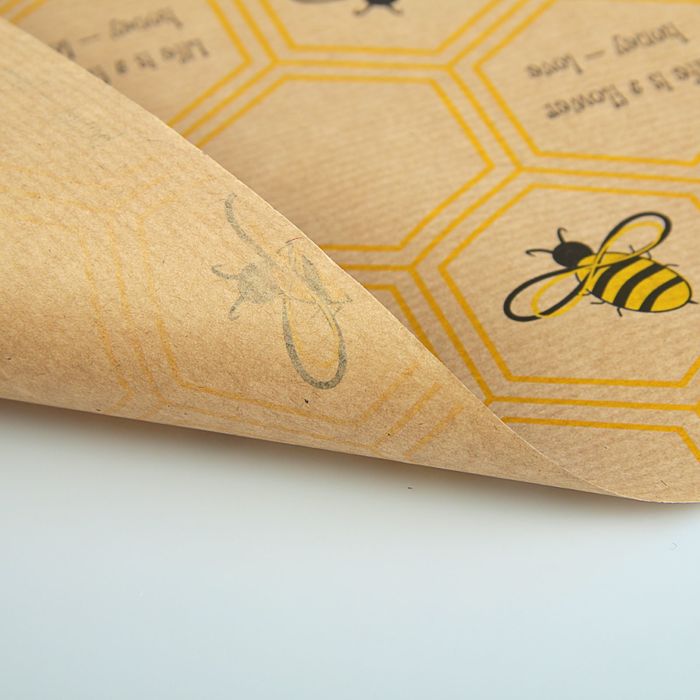 Бумага упаковочная крафт "Пчелы" 0.6 x 10 м
