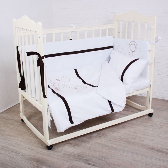 Комплект в кроватку (4 предмета) "Шоколадный мишка", цвет белый