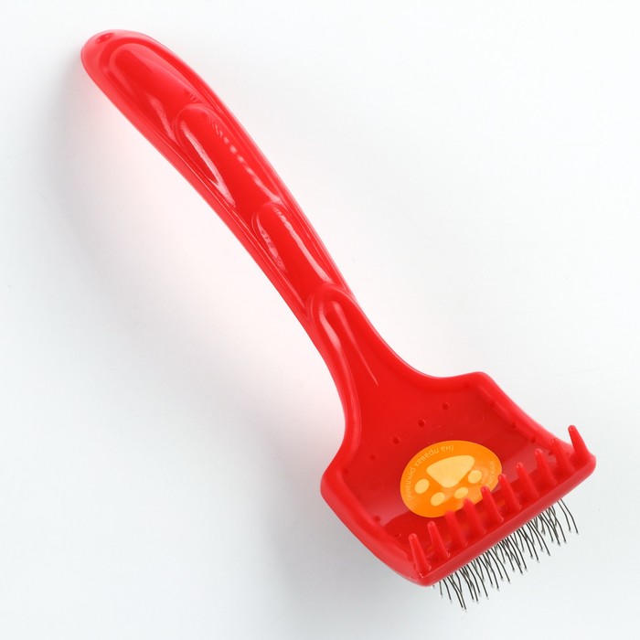 фото Щётка-пуходёрка малая жесткая с каплями, основание 50х50 мм, красная, пижон