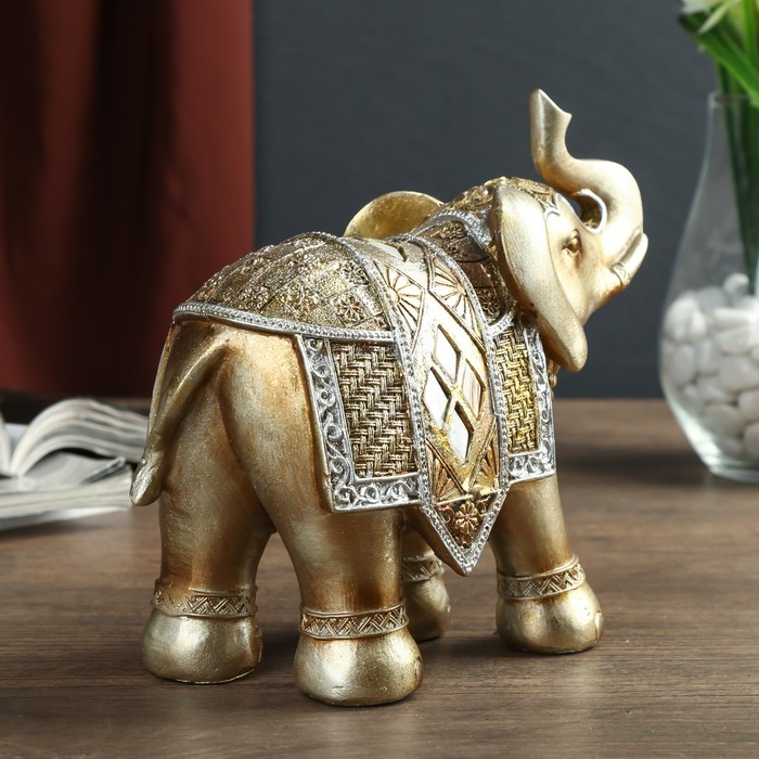 Сувенир полистоун "Слон золотой попона в ромбы" 17х16,5х8 см