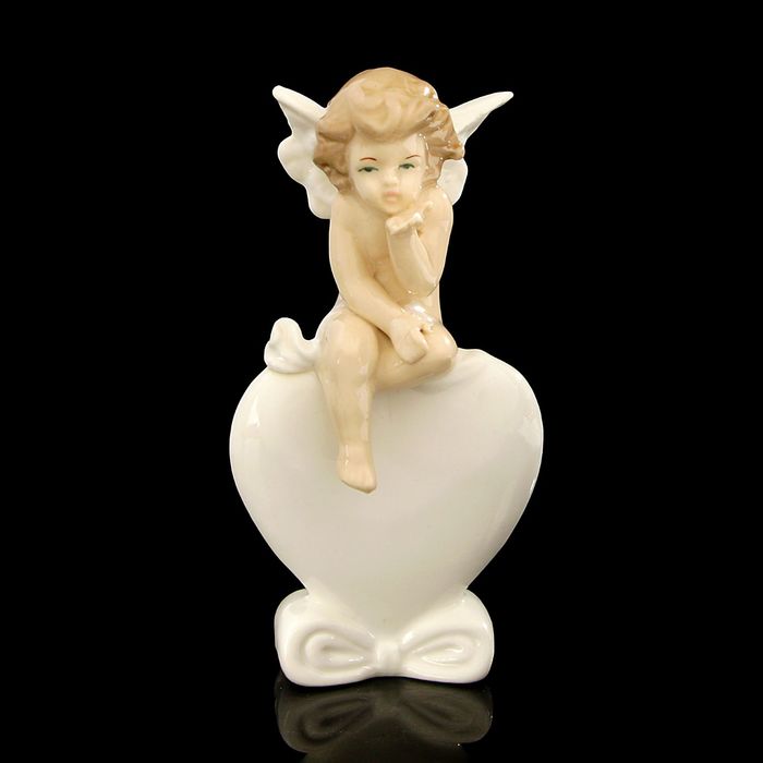 Сувенир "Ангел на большом сердечке" 11х2,5х5,5 см
