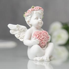 Фигурка полистоун "Ангел с сердечком из розовых роз" 7,5х6х6 см от Сима-ленд