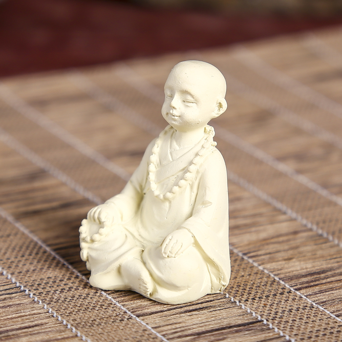 Нецке "Будда с чётками" в пакете 3,4х4,2х2,3 см