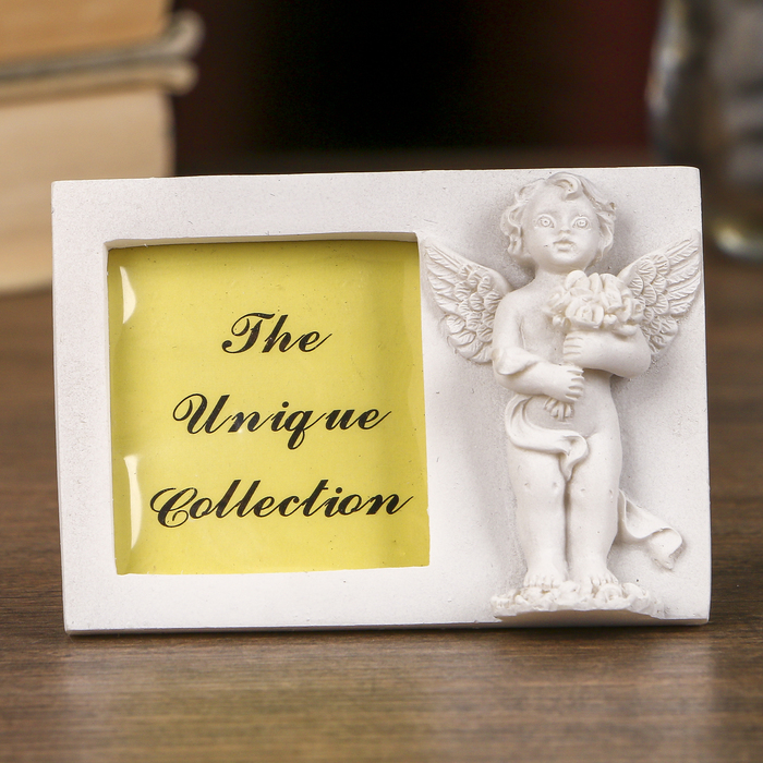 Фоторамка полистоун 4х4 см "Ангел с букетом/сердцем" МИКС 6,8х4,8 см