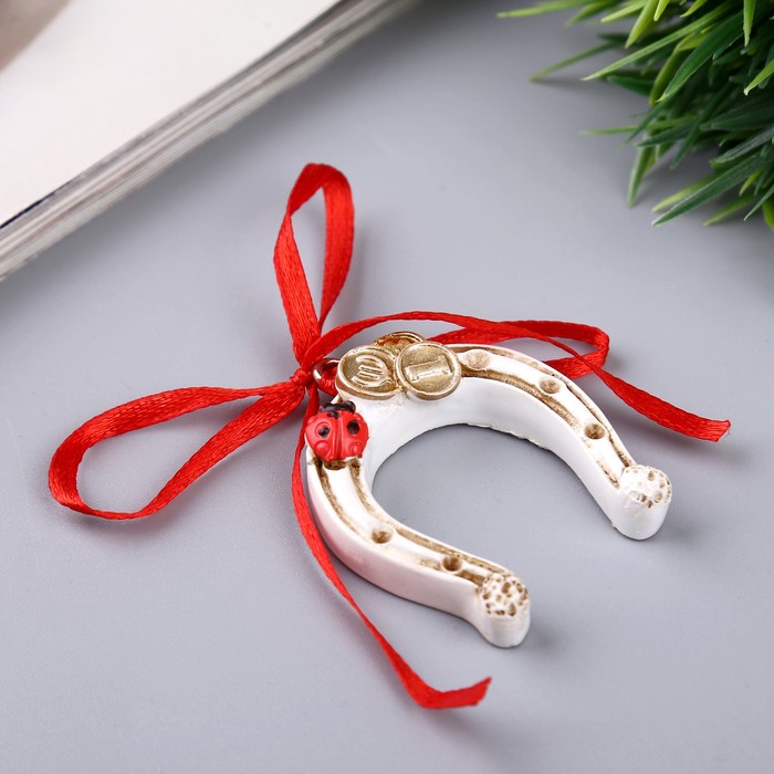 Сувенир полистоун Lucky "Денежная подкова" 3,8х3,5х1 см