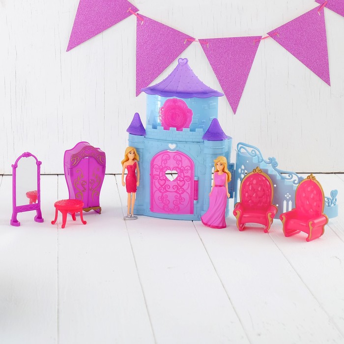 Замок для куклы "Винтаж" c фигурками принцесс и мебелью
