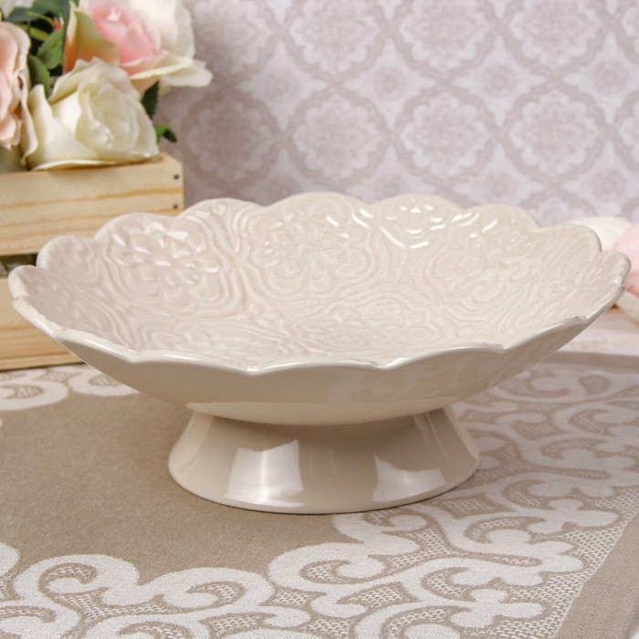 Блюдо на ножке 1,1 л "Орнамент", цвет кремовый