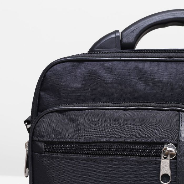 Сумка мужская на молнии, 2 отдела, 3 наружных кармана, цвет чёрный