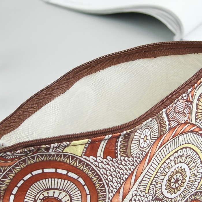 Косметичка простая на молнии "Узор", 1 отдел, цвет коричневый