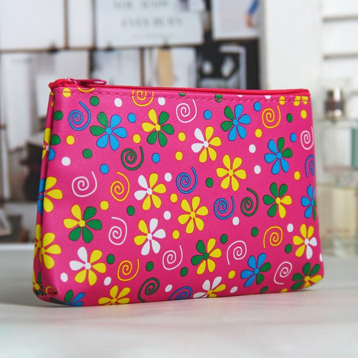 Косметичка простая на молнии "Лютики", 1 отдел, цвет малиновый