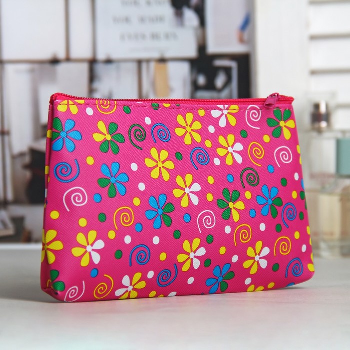 Косметичка простая на молнии "Лютики", 1 отдел, цвет малиновый