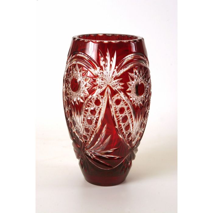 Ваза хрустальная "Астра" красная