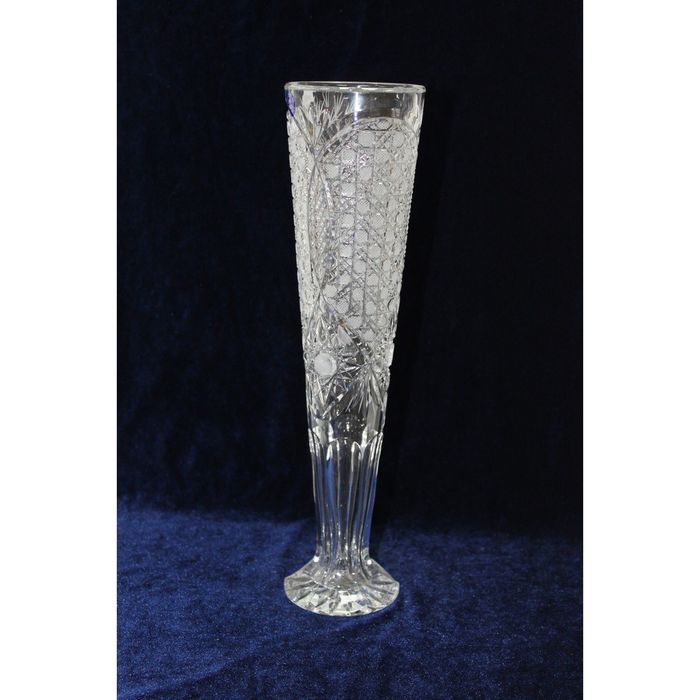 Ваза хрустальная "Виктория"