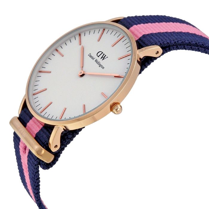 Часы наручные женские Daniel Wellington 0505DW