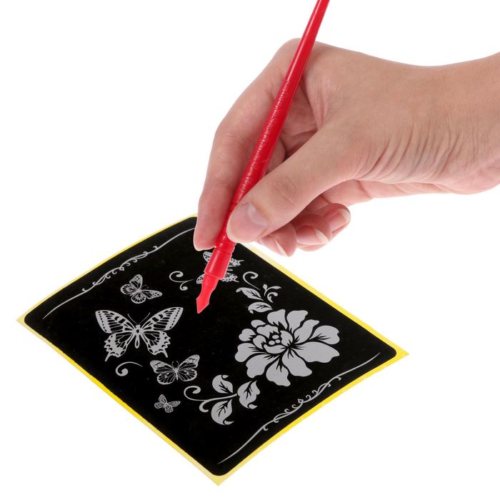 Открытка с цветами и гравюрой "Любимой мамочке"