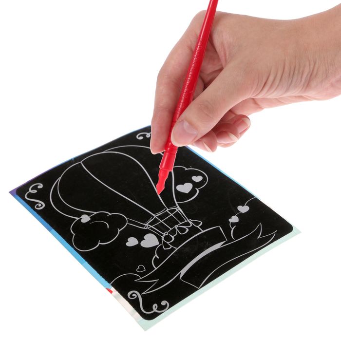 Открытка с цветами и гравюрой "С днём рождения"