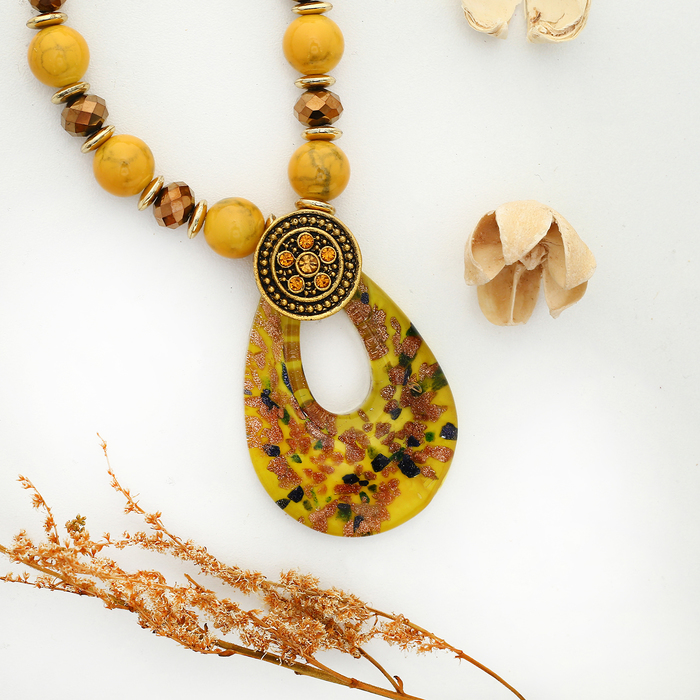 Кулон восход "Муранское стекло" капля на бусах, цвет жёлтый, 80 см