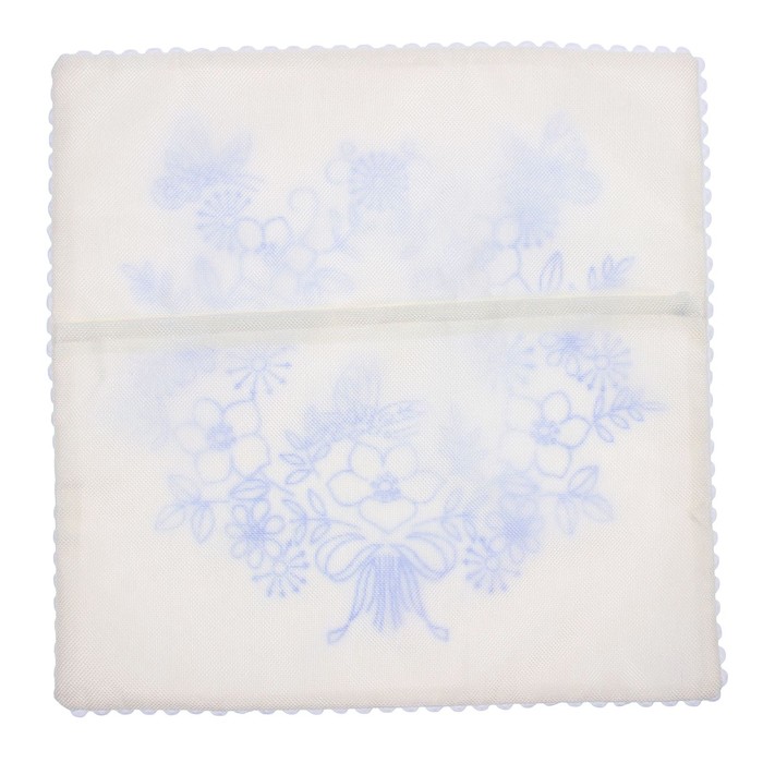 Вышивка гладью - наволочка "Ажурный букет" размер 43*43 см