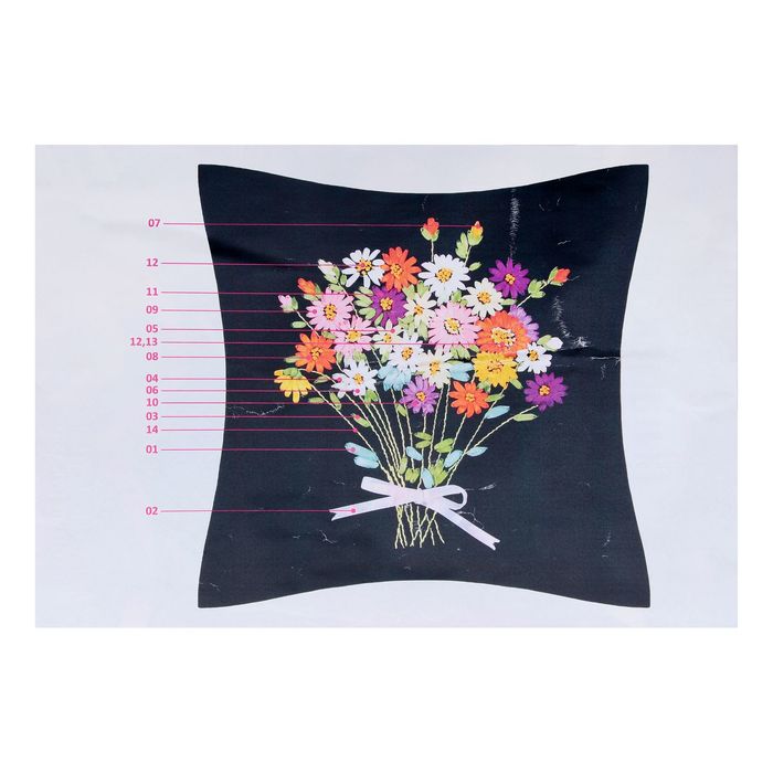 Вышивка лентами - наволочка "Полевые цветы" размер 43*43 см